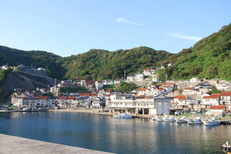 小伊津